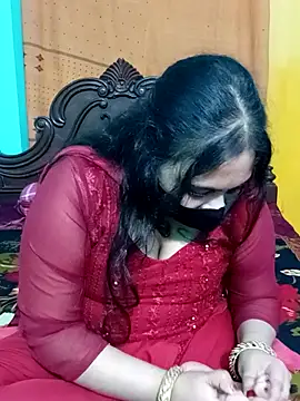 Snapshot of Porimoni22 chatting on November 18, 2025, 12:52 pm Porimoni22 online show from November 18, 2025, 12:52 pm