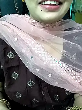 Snapshot of Porimoni22 chatting on November 4, 2025, 4:16 am Porimoni22 online show from November 4, 2025, 4:16 am