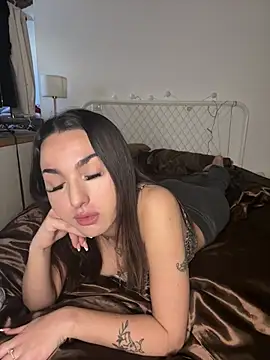 Snapshot of 124zoepz chatting on March 26, 2026, 3:32 pm 124zoepz online show from March 26, 2026, 3:32 pm