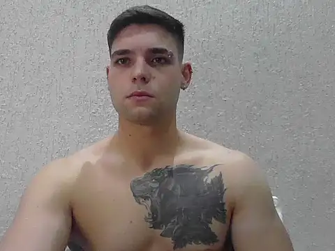 Zure-xxx online show from April 28, 2026, 11:31 pm