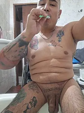 Snapshot of Rueditasss chatting on March 4, 2026, 3:42 pm Rueditasss online show from March 4, 2026, 3:42 pm