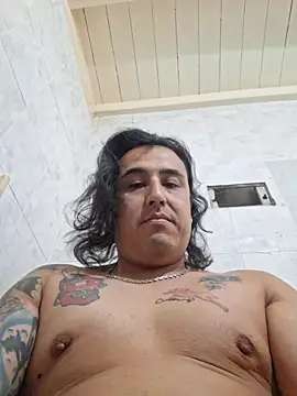 Snapshot of Rueditasss chatting on February 6, 2026, 12:34 pm Rueditasss online show from February 6, 2026, 12:34 pm