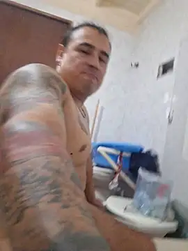 Snapshot of Rueditasss chatting on February 23, 2026, 1:55 pm Rueditasss online show from February 23, 2026, 1:55 pm