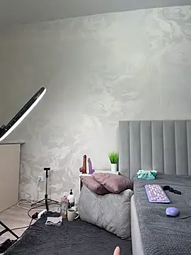 Snapshot of ChloeBrut chatting on July 14, 2026, 12:10 am ChloeBrut online show from July 14, 2026, 12:10 am
