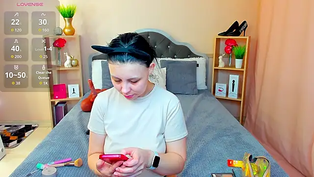 Snapshot of ChloeBrut chatting on November 14, 2025, 12:36 am ChloeBrut online show from November 14, 2025, 12:36 am