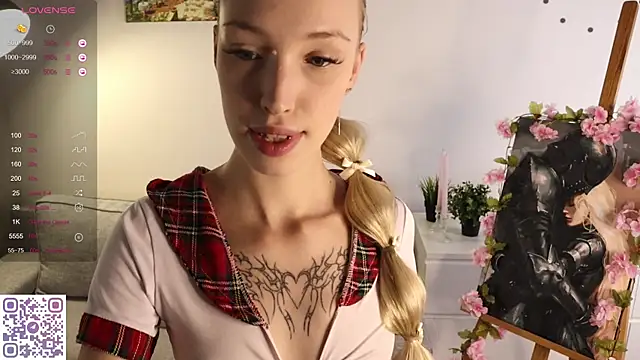 Snapshot of Grace_Glend chatting on July 17, 2026, 10:18 pm Grace Glend online show from July 17, 2026, 10:18 pm