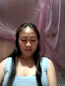 Snapshot of Spring-mky chatting on October 31, 2025, 4:14 pm Spring-mky online show from October 31, 2025, 4:14 pm