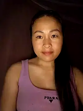 Snapshot of Spring-mky chatting on November 9, 2025, 8:24 pm Spring-mky online show from November 9, 2025, 8:24 pm