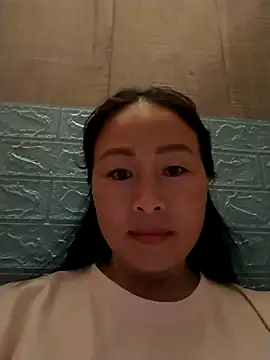 Snapshot of Spring-mky chatting on October 27, 2025, 5:19 am Spring-mky online show from October 27, 2025, 5:19 am