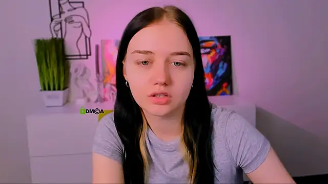 Snapshot of miki_ti chatting on November 14, 2025, 5:55 am miki ti online show from November 14, 2025, 5:55 am