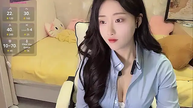 Ximi1 online show from October 28, 2025, 9:58 pm