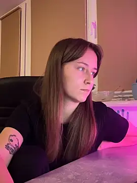 SinfulDream online show from October 18, 2025, 5:48 pm