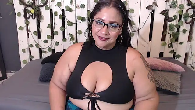 CANDY  STRONG online show from October 28, 2025, 12:15 pm