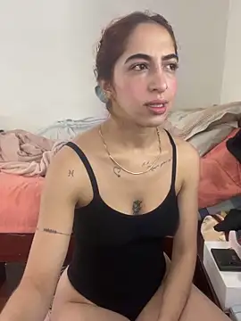 Snapshot of MariamGray1 chatting on May 27, 2026, 10:00 am MariamGray1 online show from May 27, 2026, 10:00 am