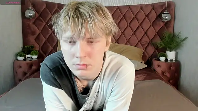 KevinMilky online show from October 16, 2025, 2:36 pm