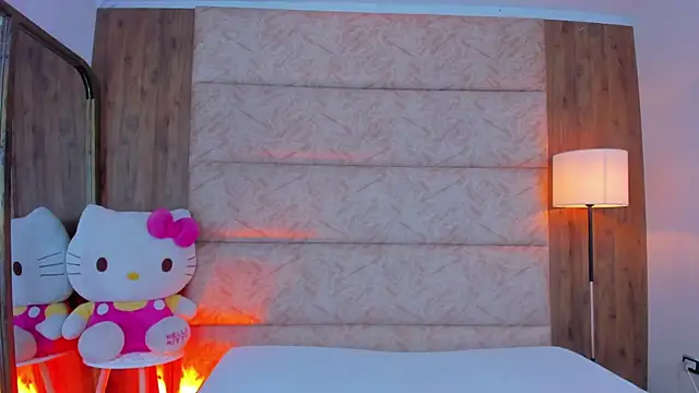 Snapshot of Antonella_Russo1 chatting on December 4, 2025, 1:10 pm Antonella Russo1 online show from December 4, 2025, 1:10 pm