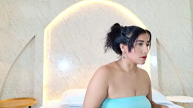 Snapshot of Antonella_Russo1 chatting on May 22, 2026, 1:09 pm Antonella Russo1 online show from May 22, 2026, 1:09 pm