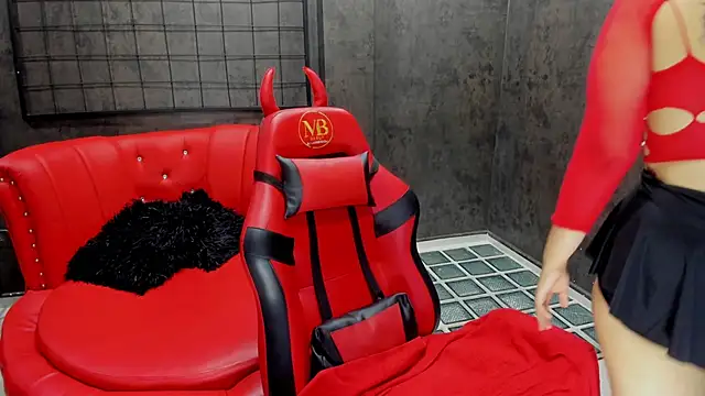 scarlett montoya online show from October 28, 2025, 11:53 am