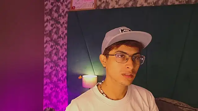 Aaron Eze online show from July 26, 2026, 12:34 pm