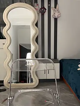 littlesluttycat online show from February 11, 2026, 6:19 pm