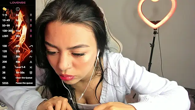 Midori rosse online show from March 27, 2026, 11:49 pm