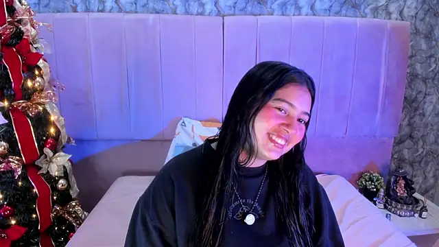 lilithst  online show from December 21, 2025, 8:53 pm