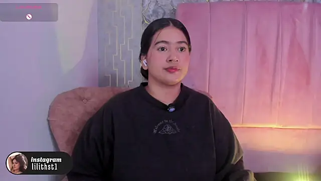 Snapshot of lilithst_ chatting on June 7, 2026, 8:25 pm lilithst online show from June 7, 2026, 8:25 pm