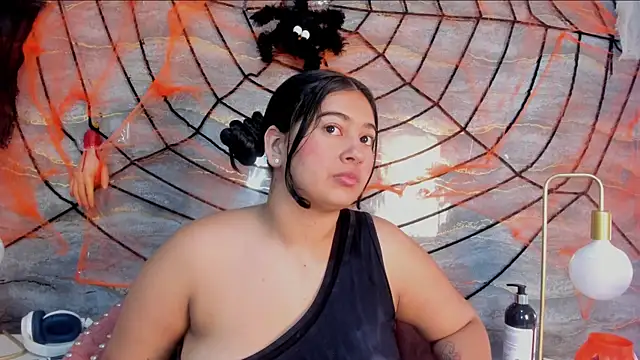 Snapshot of lilithst_ chatting on October 18, 2025, 8:44 pm lilithst online show from October 18, 2025, 8:44 pm