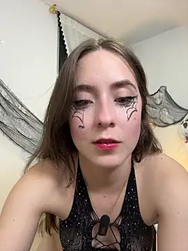 Snapshot of kit_katt chatting on October 30, 2025, 11:23 pm kit katt online show from October 30, 2025, 11:23 pm