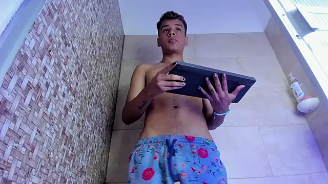 Xavier Fox    online show from March 14, 2026, 8:04 pm