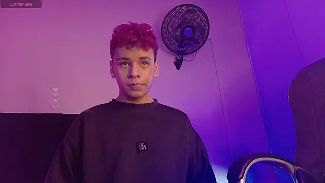 Xavier Fox    online show from January 15, 2026, 5:22 am