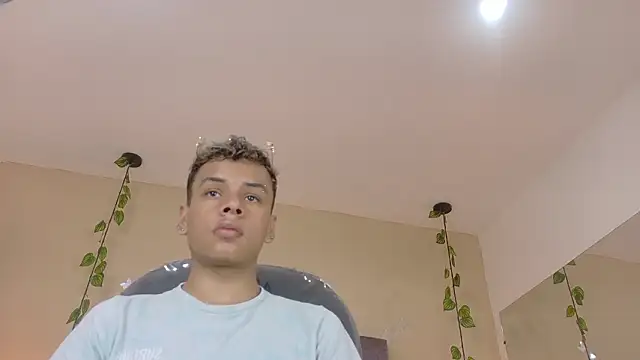 Xavier Fox    online show from March 11, 2026, 8:14 pm