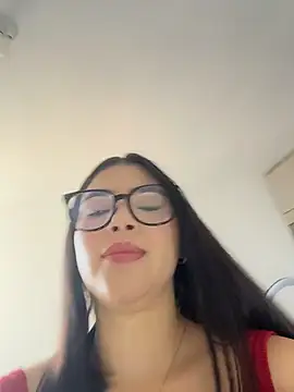 Snapshot of Julietalcl chatting on July 21, 2026, 8:54 pm Julietalcl online show from July 21, 2026, 8:54 pm