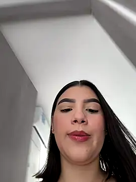 Snapshot of Julietalcl chatting on November 2, 2025, 9:09 pm Julietalcl online show from November 2, 2025, 9:09 pm