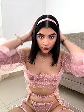 Snapshot of Julietalcl chatting on November 11, 2025, 9:20 pm Julietalcl online show from November 11, 2025, 9:20 pm