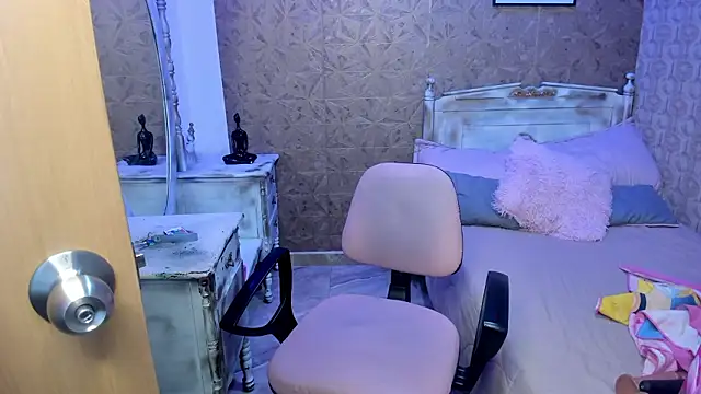 Sara clk online show from February 20, 2026, 7:27 pm