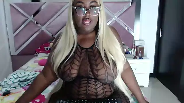 Snapshot of Antonellabigass chatting on October 22, 2025, 4:56 am Antonellabigass online show from October 22, 2025, 4:56 am