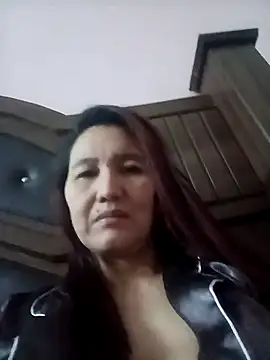 Bigtitsass81 online show from November 10, 2025, 4:23 pm