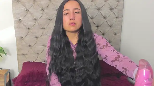 Snapshot of Samanta_Fischer chatting on November 12, 2025, 11:25 am Samanta Fischer online show from November 12, 2025, 11:25 am