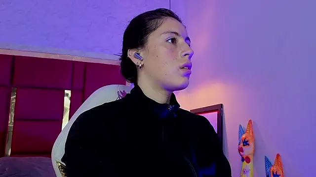 Snapshot of moon_winy chatting on March 21, 2026, 11:58 am moon winy online show from March 21, 2026, 11:58 am