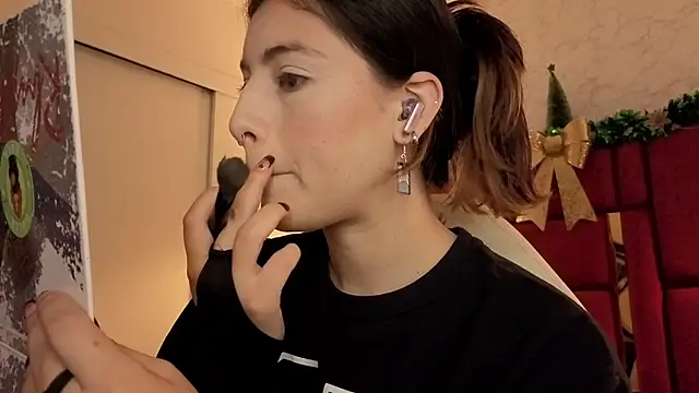 moon winy online show from January 10, 2026, 12:11 pm