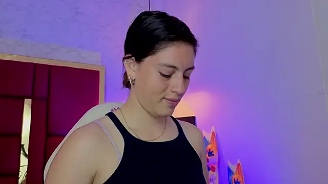 Snapshot of moon_winy chatting on March 7, 2026, 11:27 am moon winy online show from March 7, 2026, 11:27 am