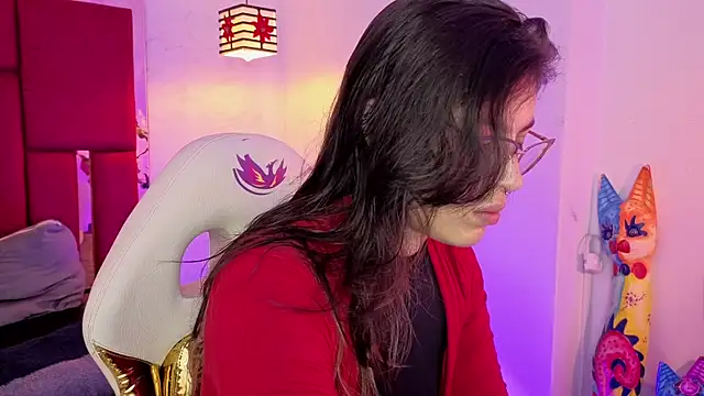 Snapshot of moon_winy chatting on July 10, 2026, 12:05 pm moon winy online show from July 10, 2026, 12:05 pm