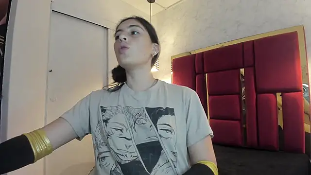 Snapshot of moon_winy chatting on November 16, 2025, 11:59 am moon winy online show from November 16, 2025, 11:59 am