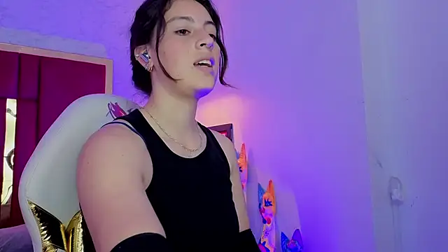 Snapshot of moon_winy chatting on March 19, 2026, 11:32 am moon winy online show from March 19, 2026, 11:32 am