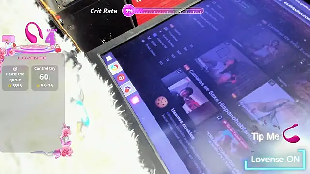 Snapshot of IvettePetit chatting on November 6, 2025, 10:03 pm IvettePetit online show from November 6, 2025, 10:03 pm