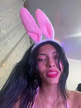 Diabla 02 online show from October 18, 2025, 4:03 am