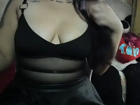 Snapshot of cherry_pie02 chatting on October 27, 2025, 7:26 pm cherry pie02 online show from October 27, 2025, 7:26 pm