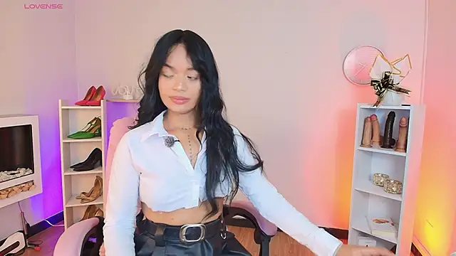 Snapshot of Miss_koko_ chatting on November 15, 2025, 8:02 pm Miss koko online show from November 15, 2025, 8:02 pm