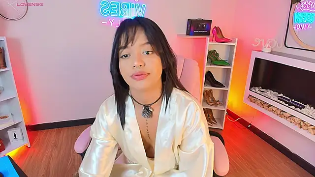 Snapshot of Miss_koko_ chatting on November 20, 2025, 7:47 pm Miss koko online show from November 20, 2025, 7:47 pm